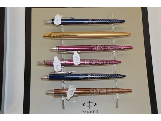 9 pennen parker (3) - afbeelding 2 van  7