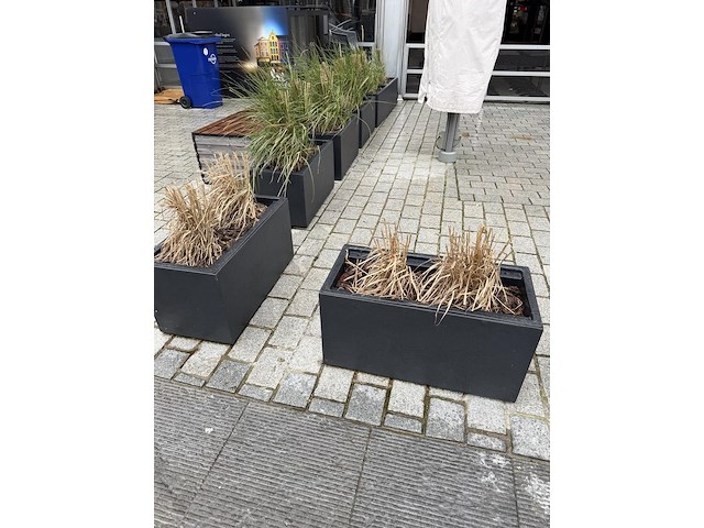 9 plantenbakken - afbeelding 1 van  4