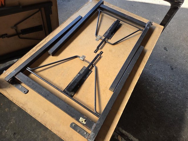 9 plooitafels op metalen kar - afbeelding 3 van  6