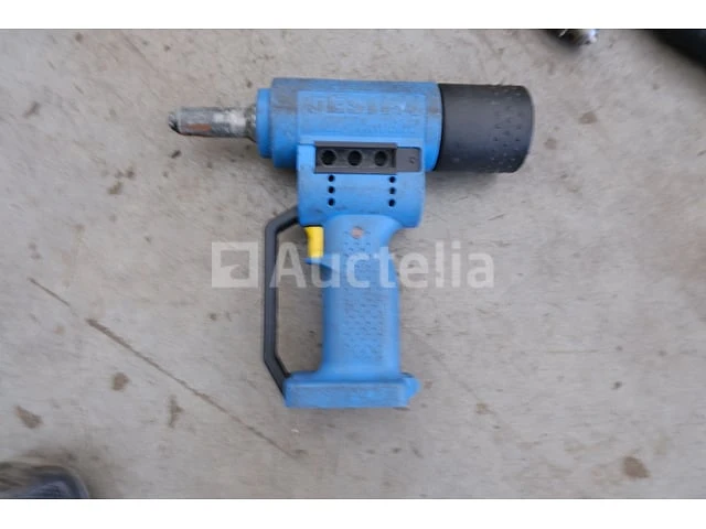 9 pneumatisch handgereedschap - afbeelding 6 van  11