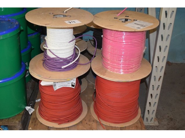 9 rest rollen diverse kabel - afbeelding 1 van  5