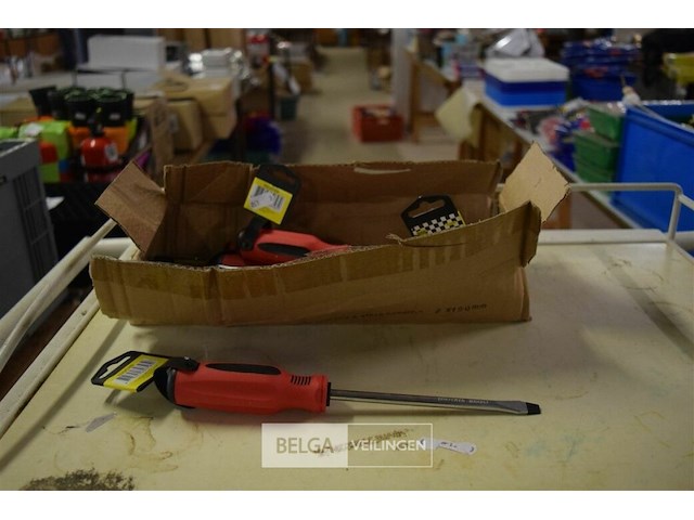 9 schroevendraaiers - afbeelding 1 van  3