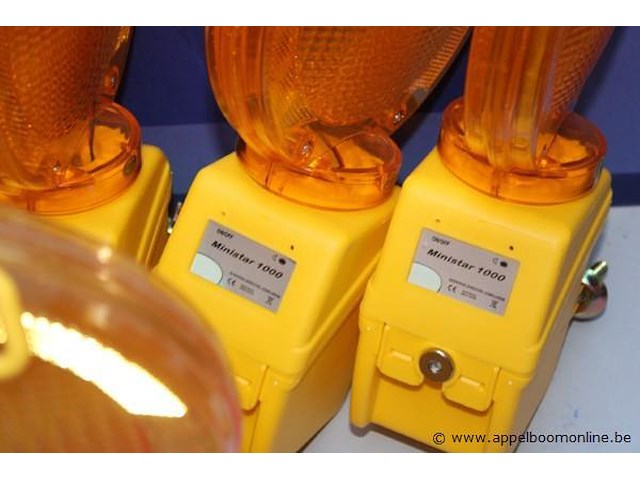 9 signalisatielampen, werking niet gekend - afbeelding 2 van  3