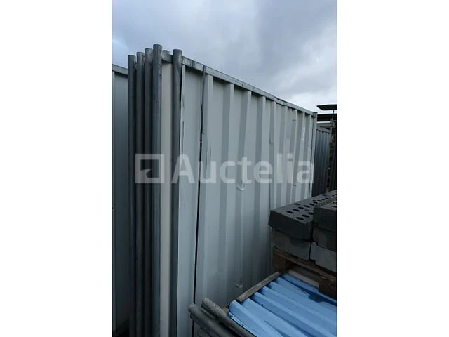 9 solide constructiebarrières - afbeelding 1 van  4