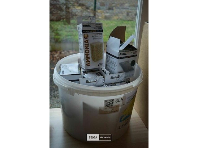 ±9 st fluval verwijderaar div producten - afbeelding 2 van  4