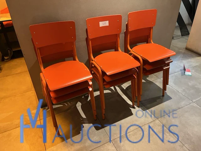 9 stoelen - afbeelding 1 van  3