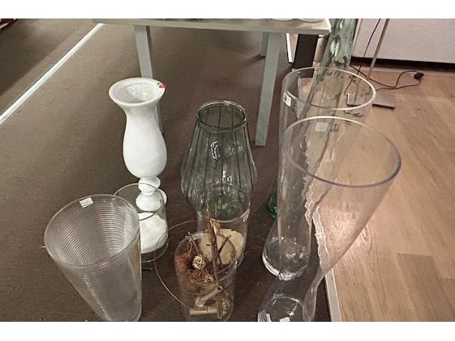 9 vazen - afbeelding 2 van  2