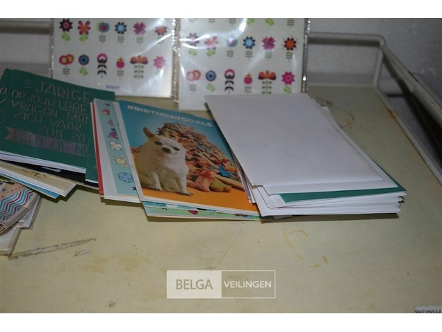 9 verjaardagskalender en partij div kaarten - afbeelding 4 van  4