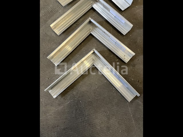 9 x aluminium hoekprofiel - afbeelding 2 van  3