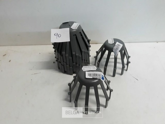 9 x bladvanger spin voor goot 80mm grijs - afbeelding 1 van  3