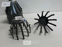 9 x bladvanger spin voor goot 80mm grijs - afbeelding 3 van  3