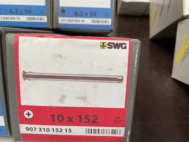 9 x dozen metalen pluggen; schroeven met boorkop en afdekplaatje - afbeelding 6 van  7