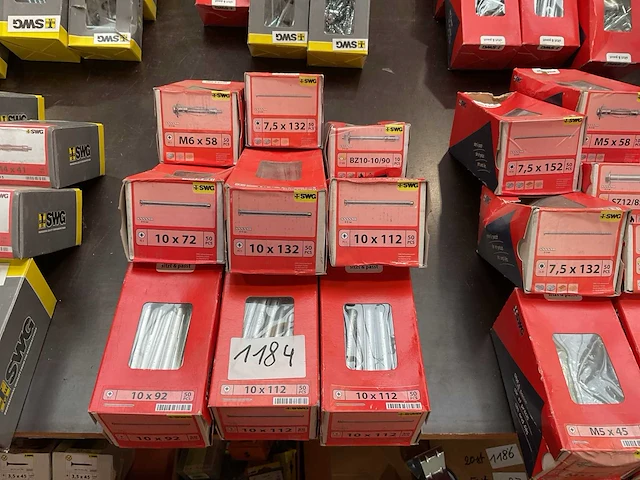 9 x dozen metalen pluggen - afbeelding 1 van  6