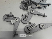 9 x golfplaatklem voor ophangbeugel licht grijs pvc regenafvoer - afbeelding 3 van  3