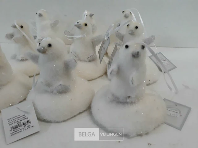 9 x hangdeco pinguïn op ijsschot 10 cm - afbeelding 3 van  3