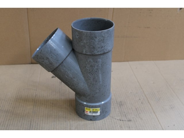 9 x san. t-stuk. sg dia 100-45' f/f - afbeelding 1 van  2