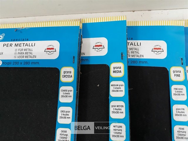 9 x schuurpapier linnen 3 x k80 +3 x k100 + 3 x k150 5 vellen - afbeelding 3 van  3