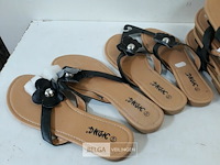 9 x teenslippers beige/zwart mix maten - afbeelding 3 van  3