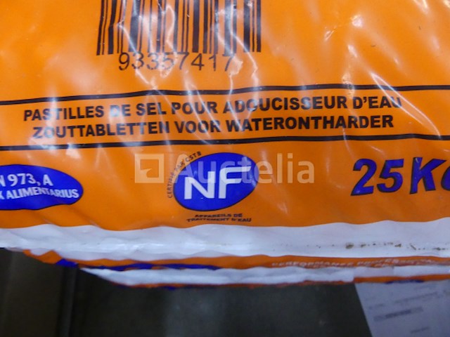 9 zakken zoutonthardertabletten (25kg) axal pro - afbeelding 1 van  5