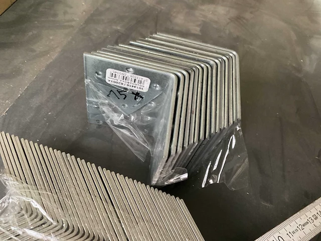 90 hoek verbinders en inox hoeken - afbeelding 6 van  7