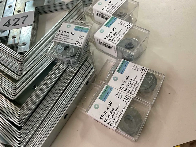 90 hoek verbindingen en 9 dozen ringen - afbeelding 3 van  7