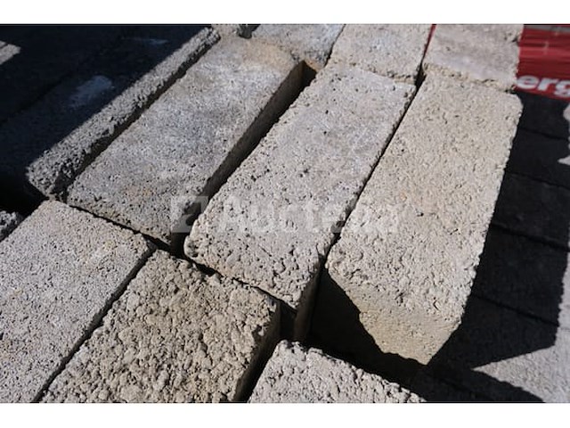 90 massieve blokblokken 39x14x19 - afbeelding 2 van  7