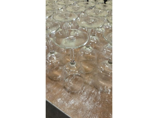90-tal wijnglazen - afbeelding 2 van  2