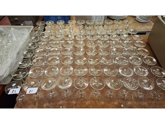 90 wijnglazen 24cl - afbeelding 1 van  1