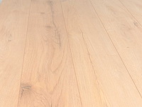 93 m2 laminaat plank - 1380 x 193 x 7 mm - afbeelding 1 van  4
