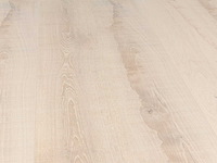 93 m2 laminaat plank - 1380 x 193 x 8 mm - afbeelding 1 van  4