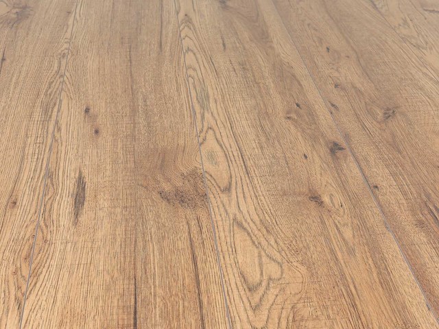 93 m2 laminaat plank - 1383 x 193 x 8 mm - afbeelding 1 van  4