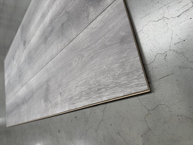 94,70 m² laminaatvloer 8mm - afbeelding 2 van  2