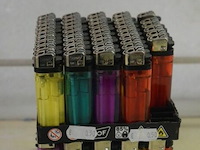 ±95 div aanstekers - afbeelding 1 van  2