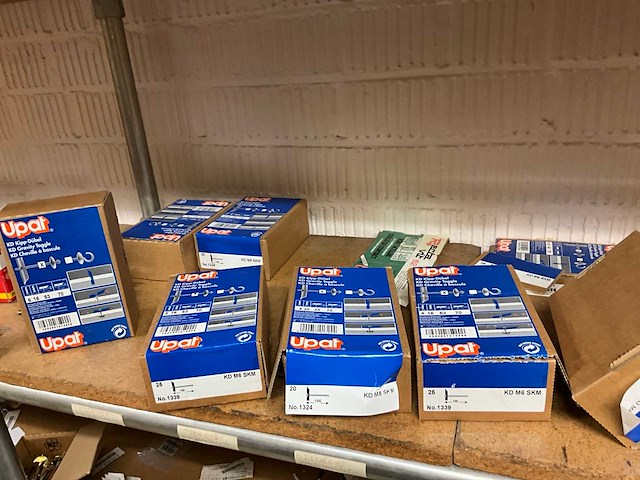 95m stelling inhoudende grote partij elektra en diversen - afbeelding 26 van  121