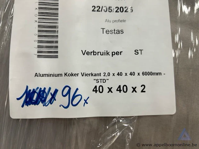 96 aluminium vierkante kokers, met afmetingen van 40 x 40 x 6000 mm en een wanddikte van 2,0 mm. - afbeelding 3 van  3