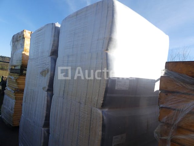 96 glaswol isolatiepanelen van 16 cm dik isover mupan-gevel - afbeelding 1 van  6