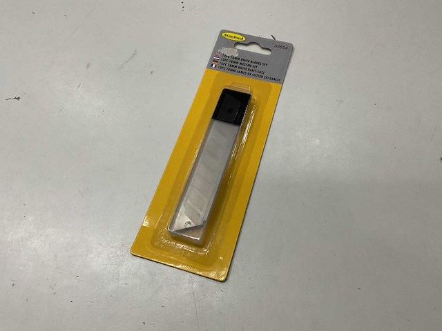 96 sets van 10 breek messen 18 mm - afbeelding 2 van  2
