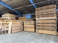 96 x mdf houten panelen (grijs) 18mm 2620mmx2070mm - afbeelding 2 van  4