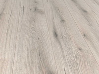 97 m2 laminaat plank - 1383 x 193 x 10 mm - afbeelding 1 van  4