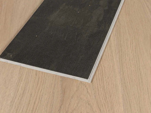 97 m2 pvc spc click plank met xps onderlaag - 1220 x 228 x 4+1 mm - afbeelding 4 van  4