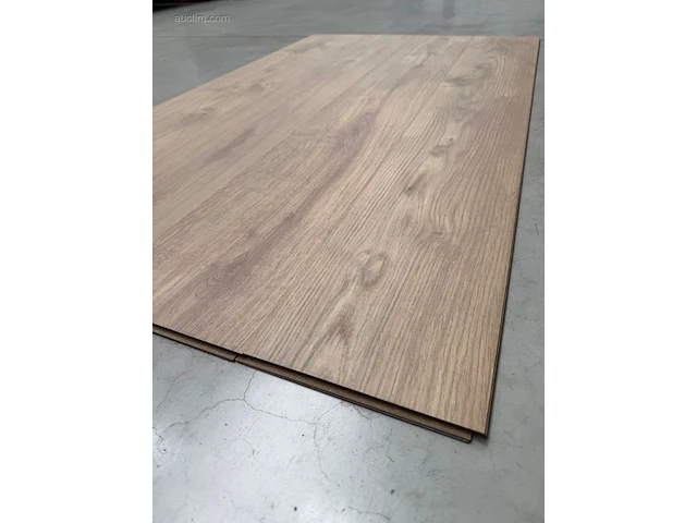 97,68 m² laminaatvloer 8,5mm - afbeelding 3 van  3