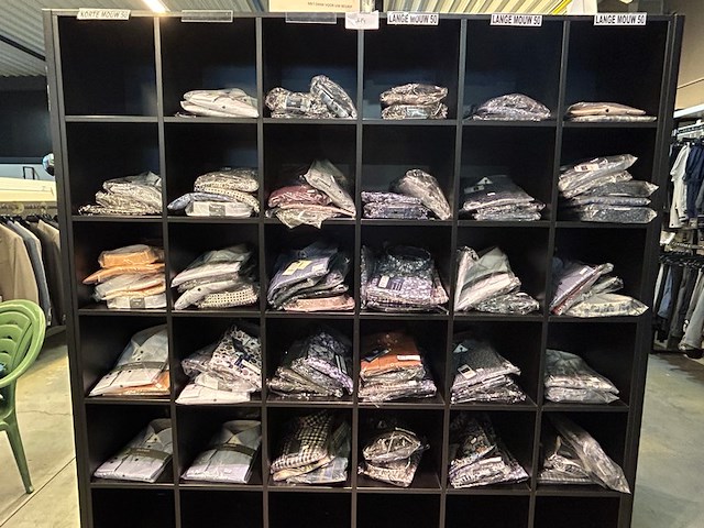 98 herenhemden - afbeelding 1 van  7