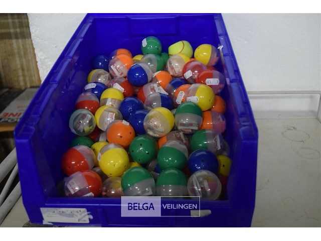 ±98 verrassingsballen - afbeelding 1 van  4