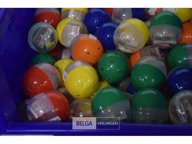 ±98 verrassingsballen - afbeelding 2 van  4