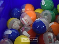 ±98 verrassingsballen - afbeelding 4 van  4