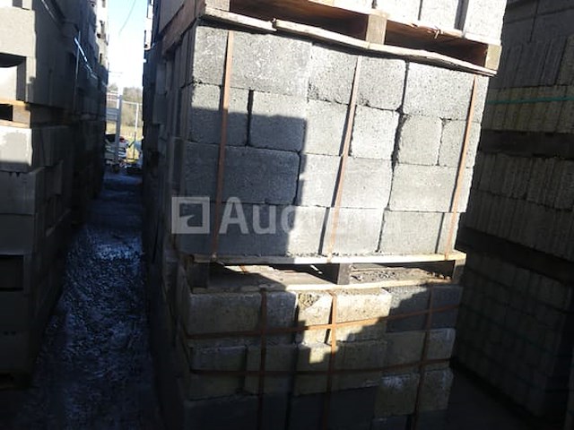 980 massieve blokken dikte 19 cm - afbeelding 3 van  8