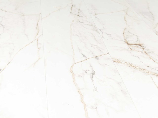 99 m2 laminaat watervast plank - 1383 x 244 x 8,5 mm - afbeelding 1 van  3