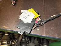 997 radio booster control unit - afbeelding 1 van  2