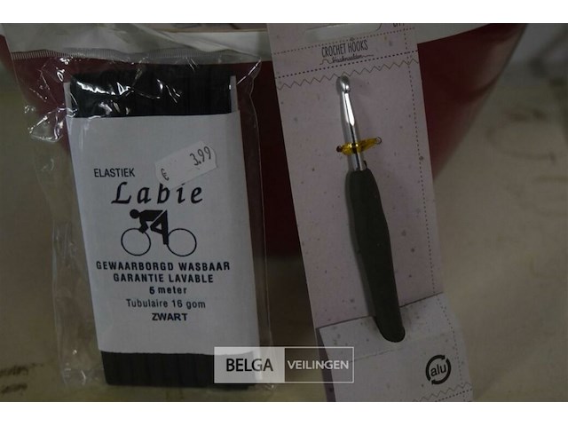 9x 6m elastiek, 14 haaknaalden - afbeelding 3 van  3