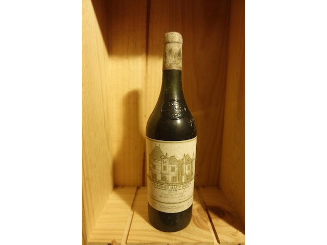 9x 75cl chateau haut brion 1983 - afbeelding 1 van  3